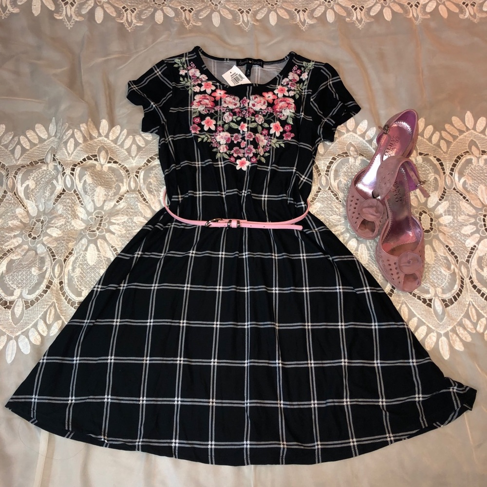 Derek 🖤 Heart dress ✨